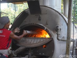 Mengintip Produksi Tahu Legendaris di Surabaya yang Bertahan 74 Tahun