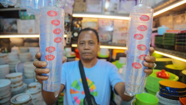 Ajaib! Ledakan Harga Plastik Belum Kerek Inflasi RI, Ini Penyebabnya