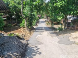 Hukuman Mahal buat Sejoli Selingkuh di Gunungkidul: Bangun Jalan 200 Meter