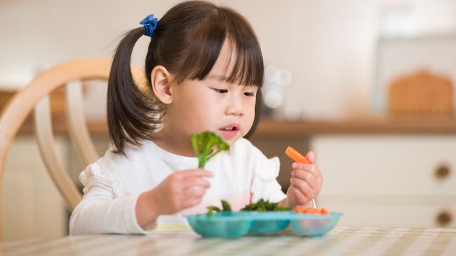 Pola Asuh Orang Tua Sangat Memengaruhi Anak Suka Buah Atau Sayur