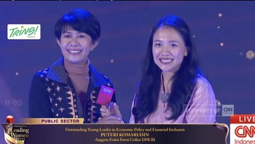 Puteri Komarudin Raih Penghargaan Outstanding di Leading Women Awards