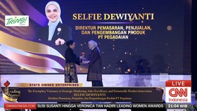 Direktur Pegadaian Selfie Raih Penghargaan Leading Women Awards