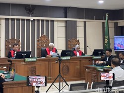 Sidang Vonis Duo Bos Sritex Ditunda Besok