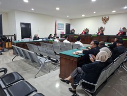 3 Terdakwa Korupsi Penerimaan THL Perumda Tirta Hidayah Dituntut Hukuman Beda