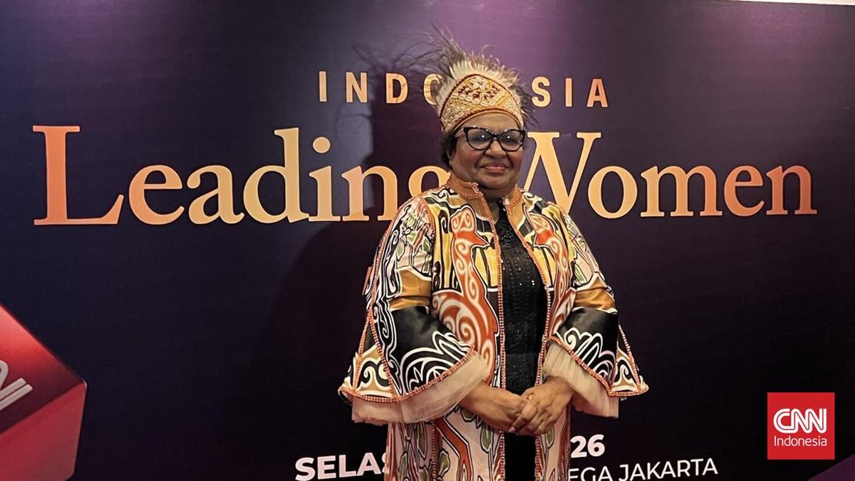 Wamendagri Ribka Haluk Bawa Nuansa Papua di Leading Women Awards