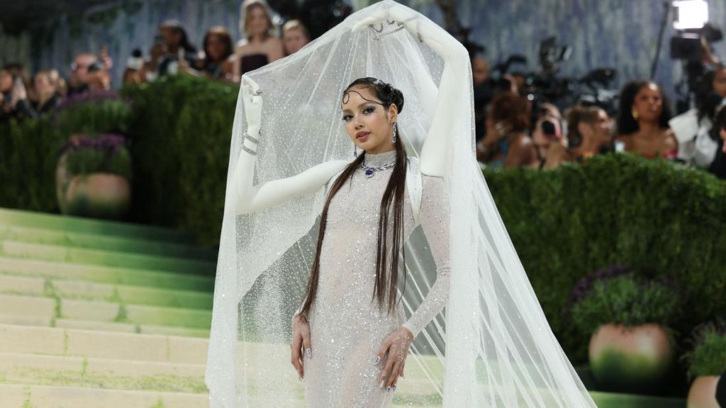 FOTO: Pesona Costume Art BLACKPINK hingga aespa di Met Gala 2026