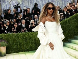 Belum 18 Tahun, Kenapa Blue Ivy Anak Beyonce Bisa Hadiri Met Gala?