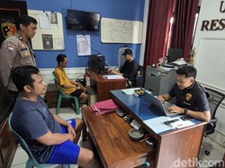 2 Pria Kendal Nekat Jual Kalung Palsu ke Toko Emas, Modusnya Rapi!