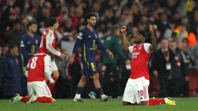 Top 3 Sports: Arsenal ke Final Liga Champions, Alex Ferguson Masuk RS