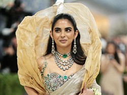 Gaya Mewah Isha Ambani di Met Gala 2026, Perhiasan Lebih dari 1.800 Karat
