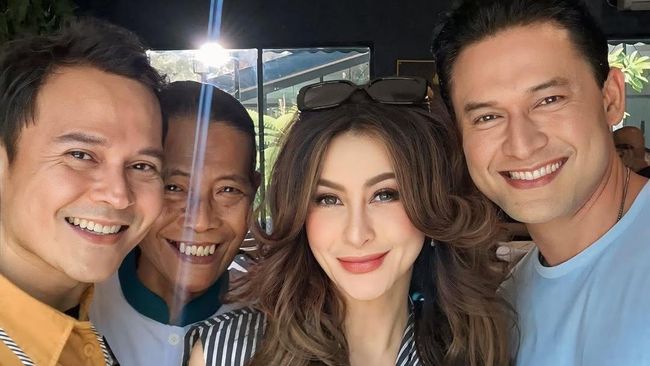 Diana Pungky Reunian Bareng Indra L Brugman Dan Pemain Jinny Oh Jinny, Dipuji Tidak Menua