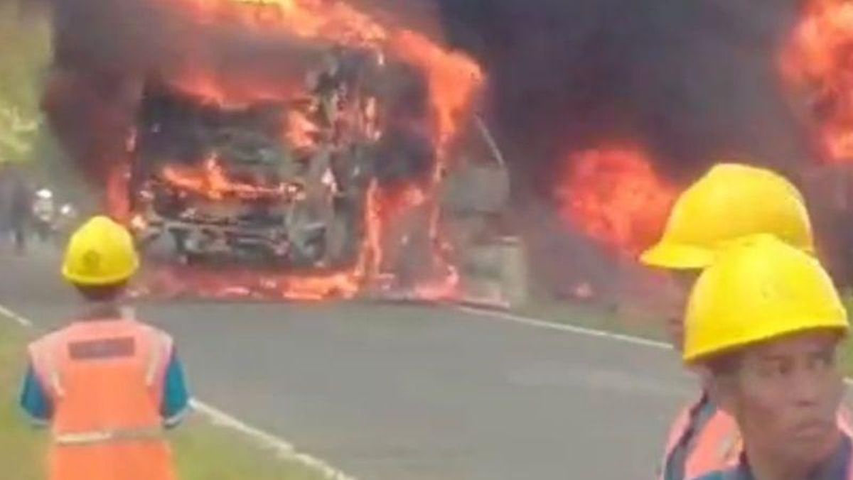 Tabrakan Maut Bus ALS Vs Truk Tangki di Sumsel, 16 Tewas di Tempat