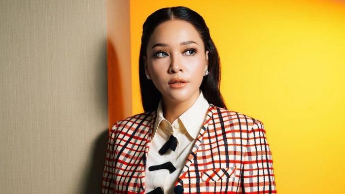 Tegar dan Tangguh, Ini 7 Ciri Alpha Female dalam Diri Maia Estianty