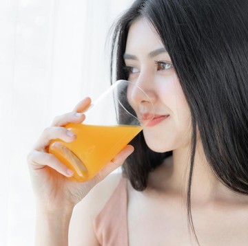Bolehkah Minum Air Kunyit saat Perut Kosong?