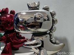 Unik! Ada Patung Balon T-Rex di Art Jakarta Gardens 2026