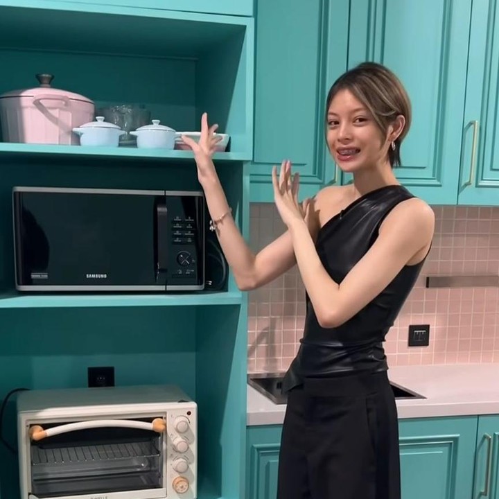 Potret Kitchen Studio Nada Tarina Putri, Keren Dilengkapi dengan ...