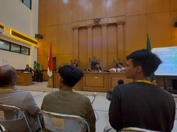 Cerita Saksi Saat Tolong Andrie Yunus Usai Disiram Air Keras: Bajunya Hancur