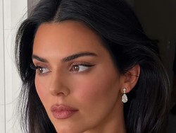 Suede Bronzer: Tren Makeup 2026 yang Bikin Wajah Glowing Natural