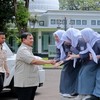 Momen Prabowo Disambut Riuh Ratusan Pelajar FOJB di Istana Merdeka