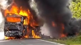 Kecelakaan Maut Bus ALS vs Truk Tangki hingga Terbakar, 16 Tewas