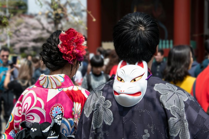 Bawa barang seperlunya adalah salah satu kunci penting saat pergi ke festival anime.