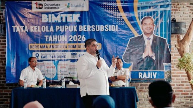 Anggota DPR Rajiv soroti keluhan petani tentang sulitnya akses pupuk bersubsidi. Sosialisasi di Bandung bertujuan perbaiki distribusi dan transparansi.