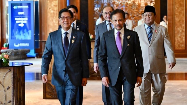 Organisasi Bangsa Asia Tenggara (ASEAN) mendesak Amerika Serikat dan Iran segera mengakhiri perang serta membuka rute pelayaran global Selat Hormuz.