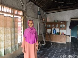 Nestapa Karni, Lansia Disabilitas di Kuningan Bertahan di Rumah Lapuk