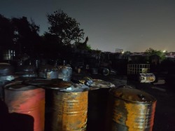 Kebakaran Besar di Gudang Oli Jakut Semalam, Sempat Ada Ledakan