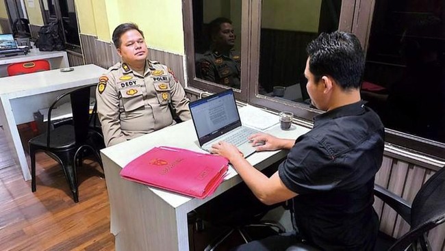Perwira Polda Sumut Kompol Dedi Kurniawan (DK) resmi dijatuhi sanksi pemberhentian tidak dengan hormat (PTDH) atau dipecat.