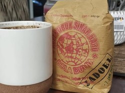 5 Fakta Unik Kopi Bubuk Bola Dunia, Tertua di Indonesia yang Eksis Sejak 1911