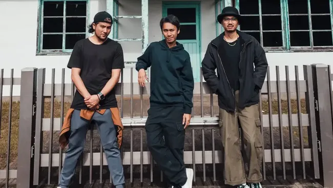 Lirik Lagu Sederhana - Sheila On 7