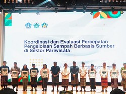 Dukung Penanganan Sampah, BPD Bali Raih Penghargaan dari Pemkab Badung