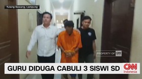 VIDEO: Bejat! Guru Diduga Cabuli 3 Siswi SD Dalam Kelas