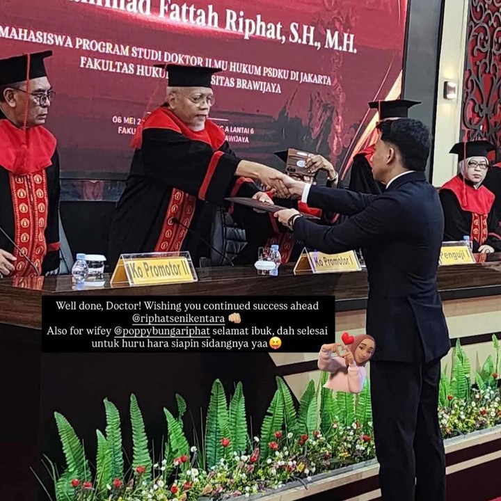 <p>Riphat sendiri diketahui berhasil menyelesaikan program doktor di salah satu kampus Indonesia, yakni Universitas Brawijaya, Malang, dengan mengambil jurusan Ilmu Hukum.&nbsp;(Foto: Instagram @poppybungariphat)</p>