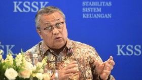 Gubernur Bank Indonesia Perry Warjiyo menyampaikan keterangan pers hasil Rapat Komite Stabilitas Sistem Keuangan (KSSK) kuartal I 2026 di Jakarta, Kamis (7/5/2026). KSSK menilai bahwa kondisi fiskal, moneter dan sektor keuangan selama triwulan I 2026