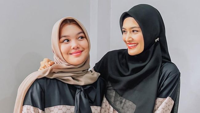Jada Putri Ratu Anandita Dan Mario Irwinsyah Diterima Di Ui, Sang Bunda Menangis Haru