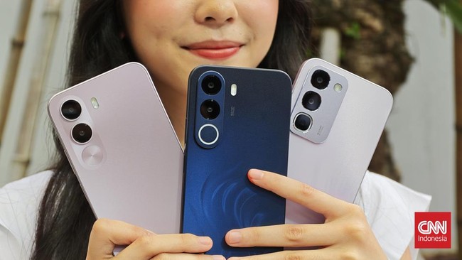 Realme meluncurkan C100 Series di Indonesia, menawarkan tiga model dengan baterai 8.000mAh, ketahanan fisik, dan layar besar. Cek spesifikasinya!