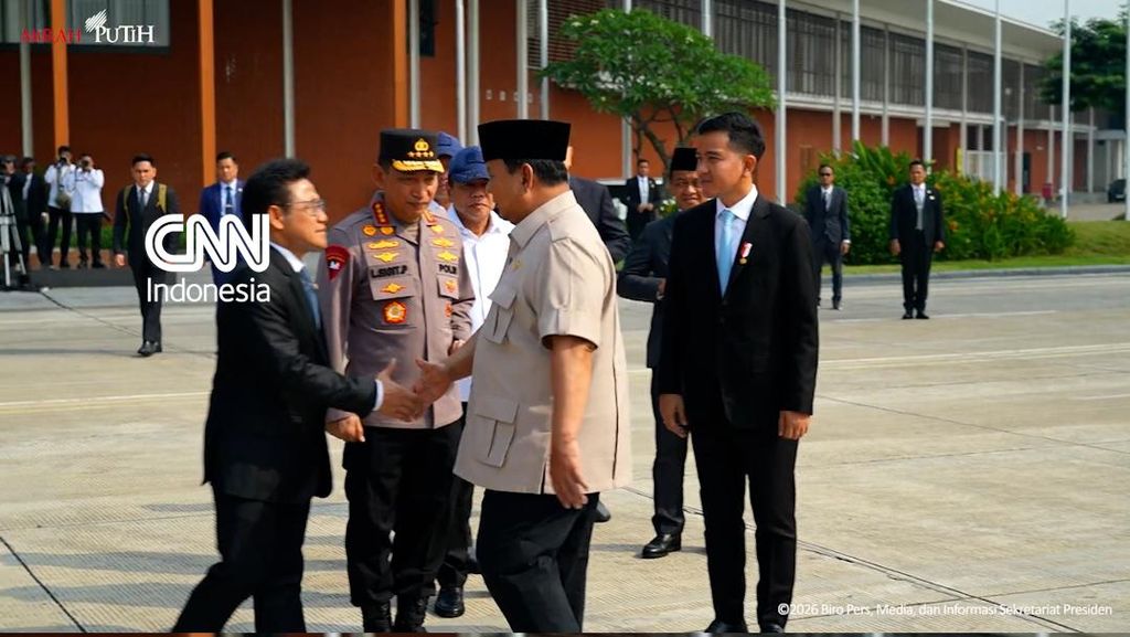 Momen Gibran Antar Prabowo Berangkat ke Filipina Hadiri KTT ASEAN