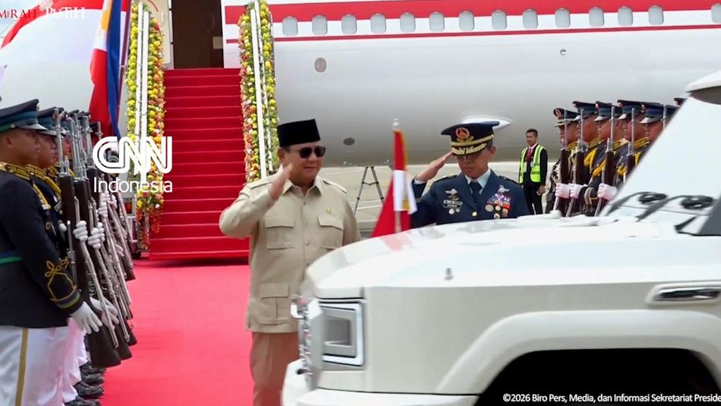 Perdana, Prabowo Naik Maung saat Tiba di Filipina