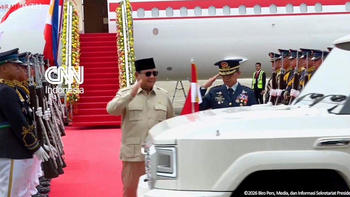 Perdana, Prabowo Naik Maung saat Tiba di Filipina