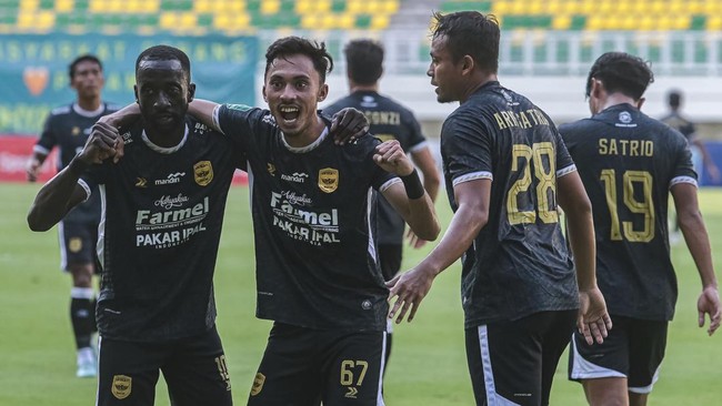 Adhyaksa FC promosi ke Super League musim depan usai meraih peringkat ketiga Championship dengan mengalahkan Persipura Jayapura 1-0, Jumat (8/5).