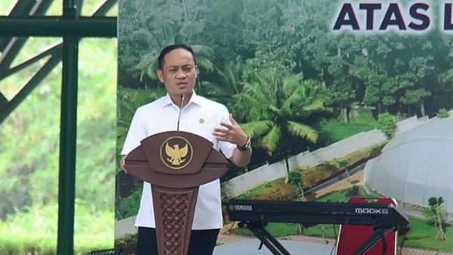 Anggota IV BPK RI Haerul Saleh meninggal dunia akibat musibah kebakaran yang terjadi di rumahnya, Jumat (8/5). Berikut profil Haerul Saleh.
