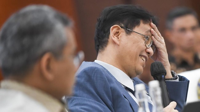 Purbaya mengatakan pemerintah juga mendorong sektor keuangan memperkuat pembiayaan bagi dunia usaha.