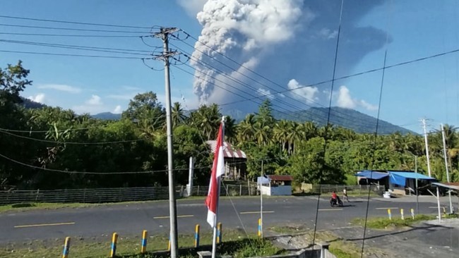 Update Erupsi Gunung Dukono: 3 Meninggal dan 17 Ditemukan Selamat