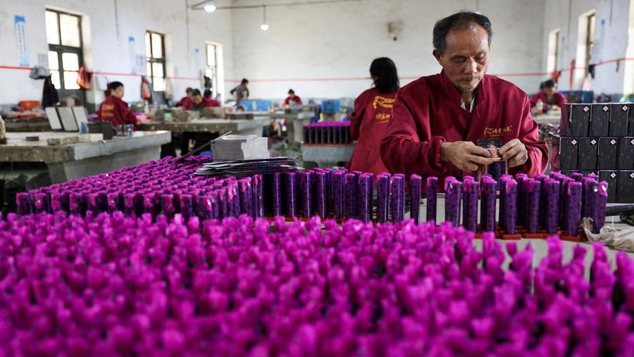 CHINA-USA/FIREWORKS