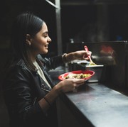 3 Manfaat Mengonsumsi Makan Malam Sebelum Jam 7