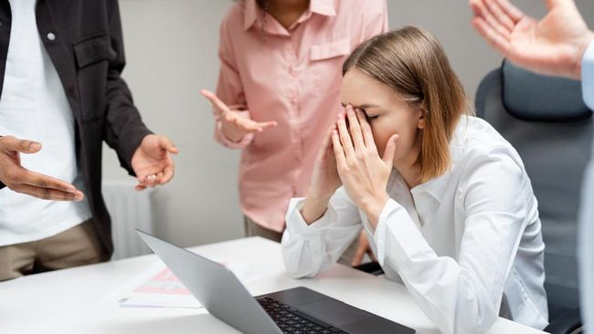 Perilaku yang Tanpa Disadari Bisa Membuat Kamu Terlihat Bodoh