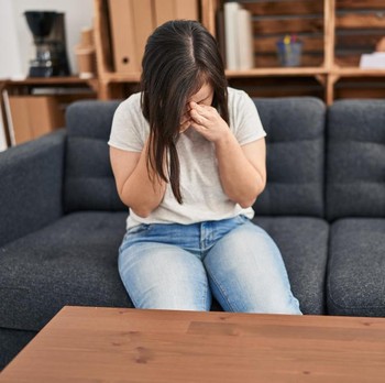 4 Alasan Mengapa Kehilangan Sahabat Justru Lebih Menyakitkan Dibandingkan Putus Cinta