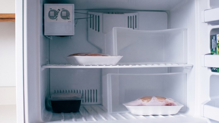 Mengapa Freezer Kulkas Tidak Memiliki Lampu? Ini Alasannya